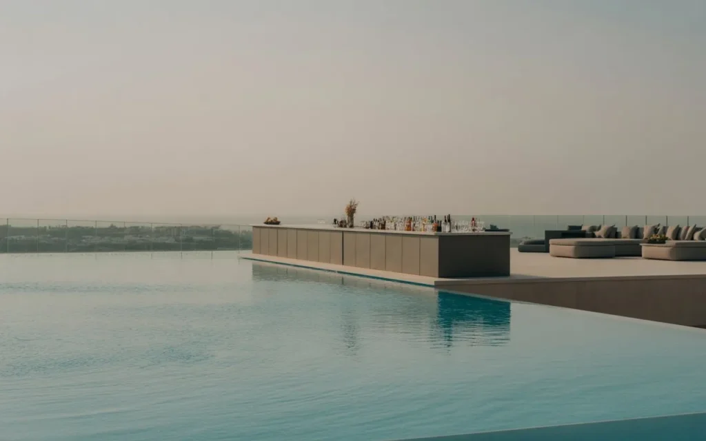 infinity edge bar pool bar design idea resort style